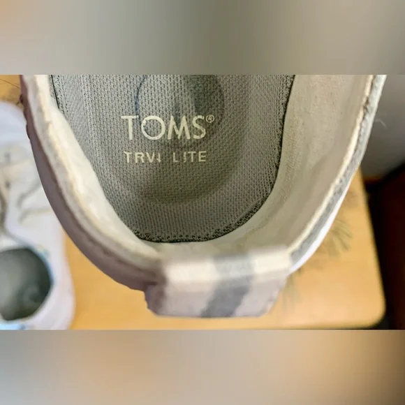 Toms Women’s Sneakers Size 7-1/2 - Picture 10 of 12